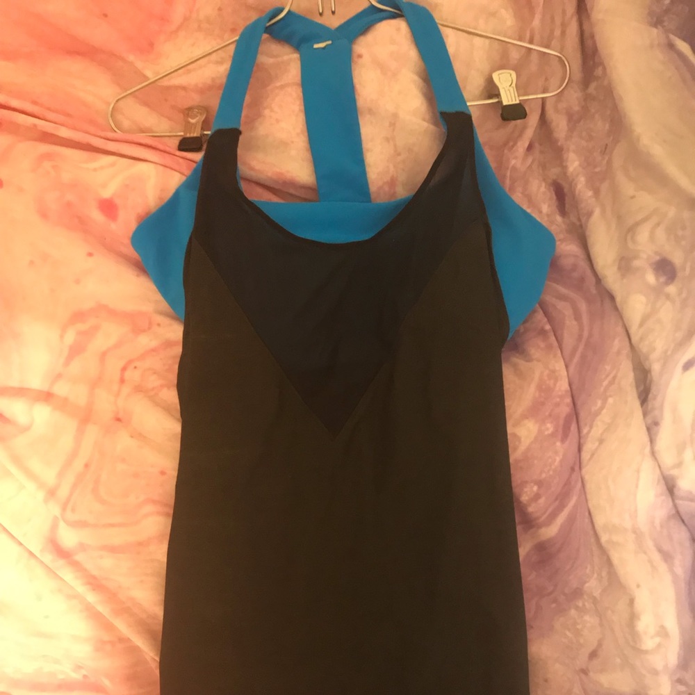 Athlesuire Under Armour 2 piece yoga work out top